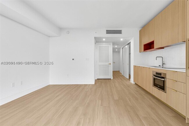 Foto del edificio - 90 NE 32nd St