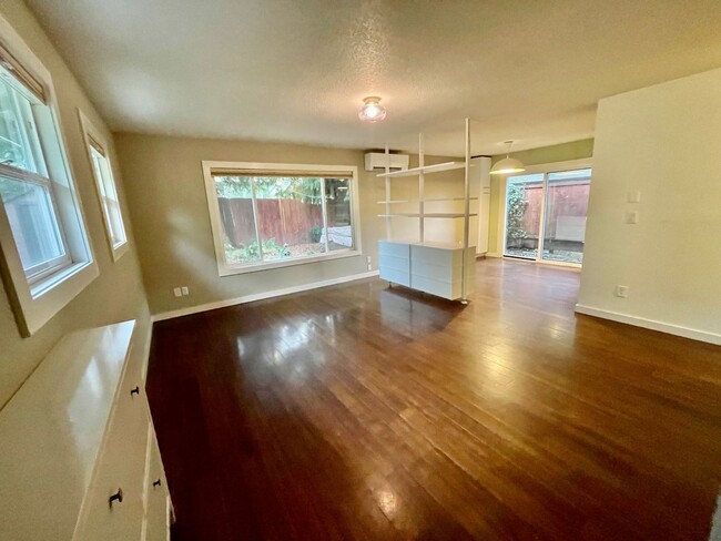 Building Photo - Portland Oasis: 3-Bedroom Gem with AC, Fen...