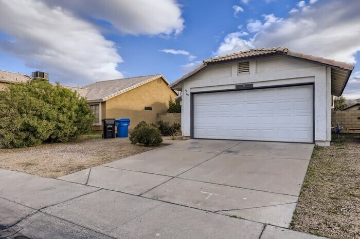 Foto principal - 1705 Carter Road, Phoenix, AZ, 85042