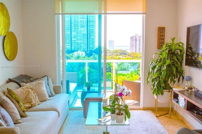 Photo - 1723 SW 2nd Ave Apartment