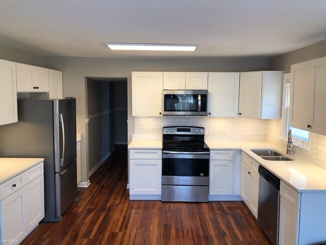 Building Photo - 3 br, 2 bath Apartment - 424 N Main St Apt 3