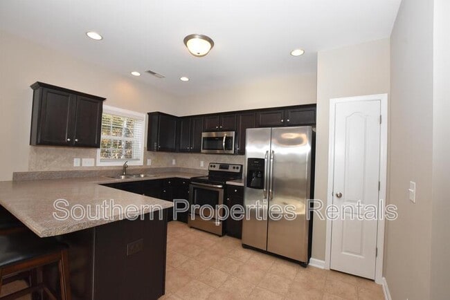 Foto del edificio - 249 English Oak Dr