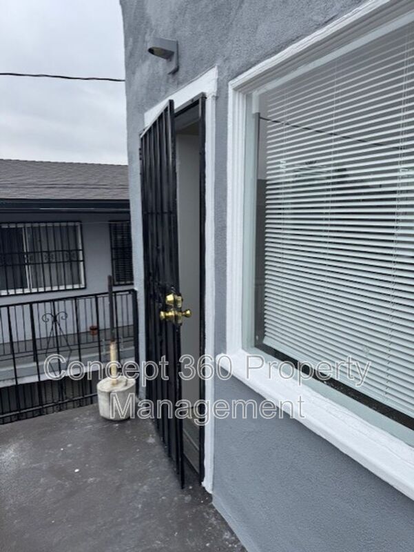 Foto del edificio - 758 Cerritos Ave