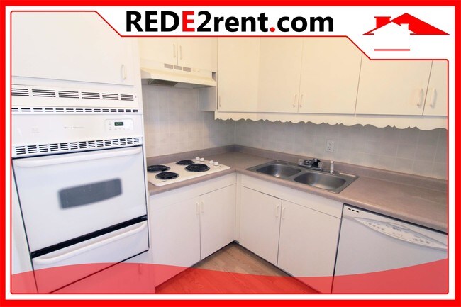 Building Photo - 1233 Hinsdale Ave