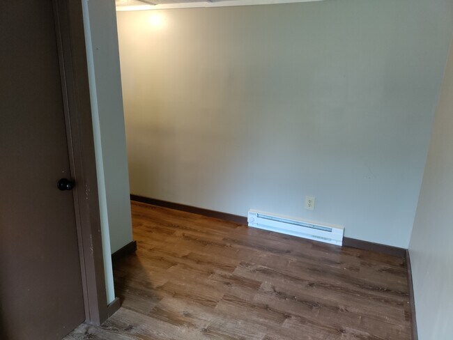Building Photo - 310 Strawberry Alley
