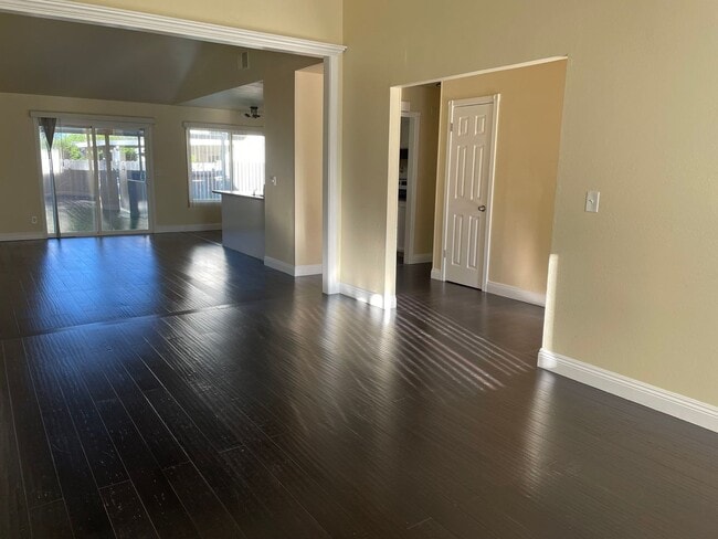 Building Photo - Welcome to this Charming Home in Antelope