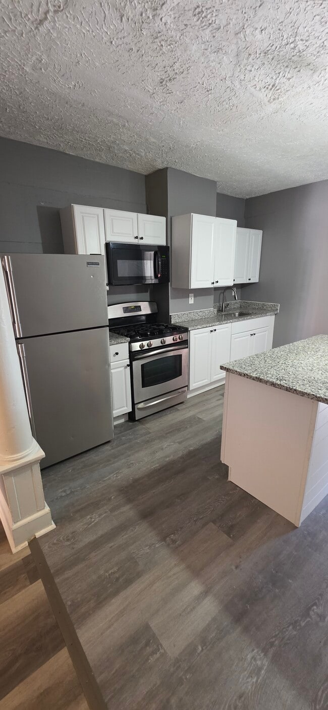 Foto del edificio - 2707 Presbury St