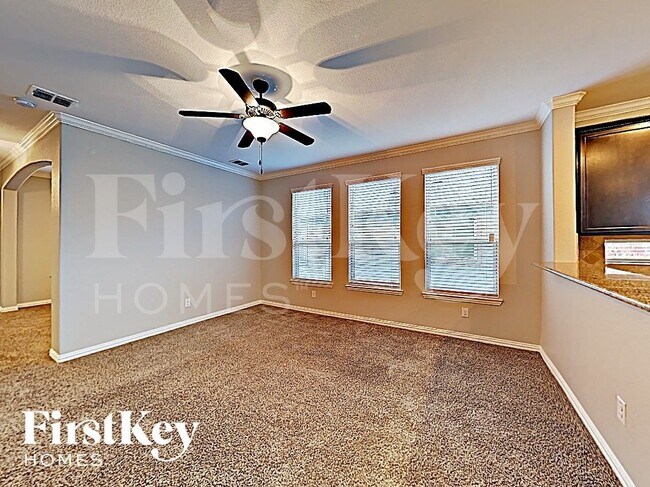 Foto del edificio - 16045 Crosslake Ct