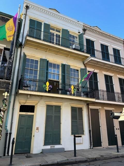 Primary Photo - 1227 Chartres St