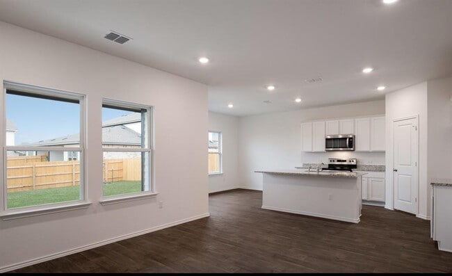 Building Photo - 18405 Cremello Dr