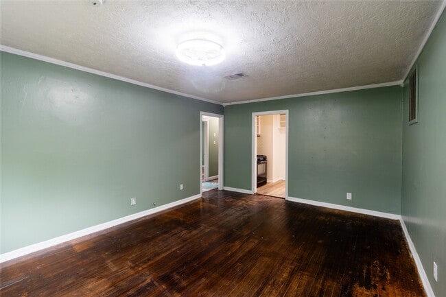 Building Photo - 809 Norell St