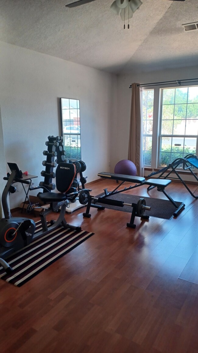 Foto del edificio - 6948 Eastford Pl NW