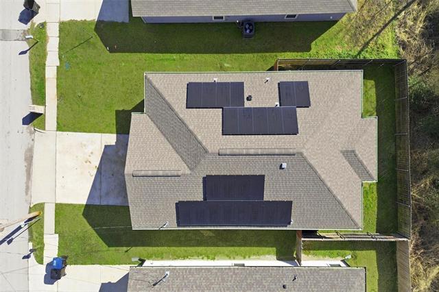 Building Photo - 2207 Henry St