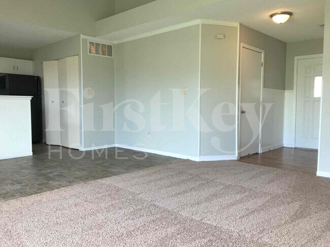 Foto del edificio - 2814 Boyd Ln