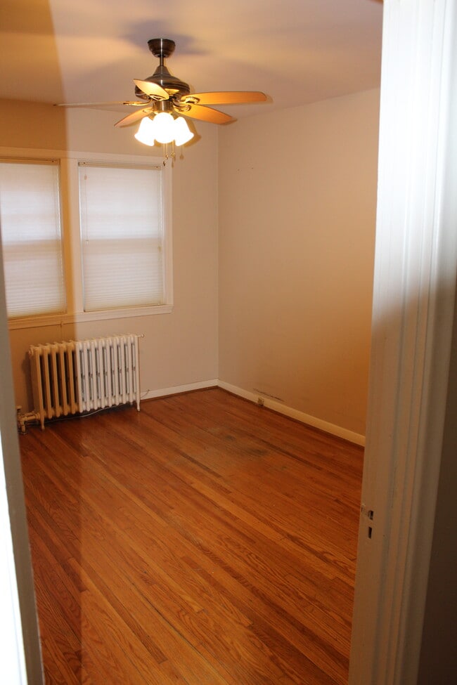 Photo du bâtiment - Amazing Location! Well Sought After Mount ...