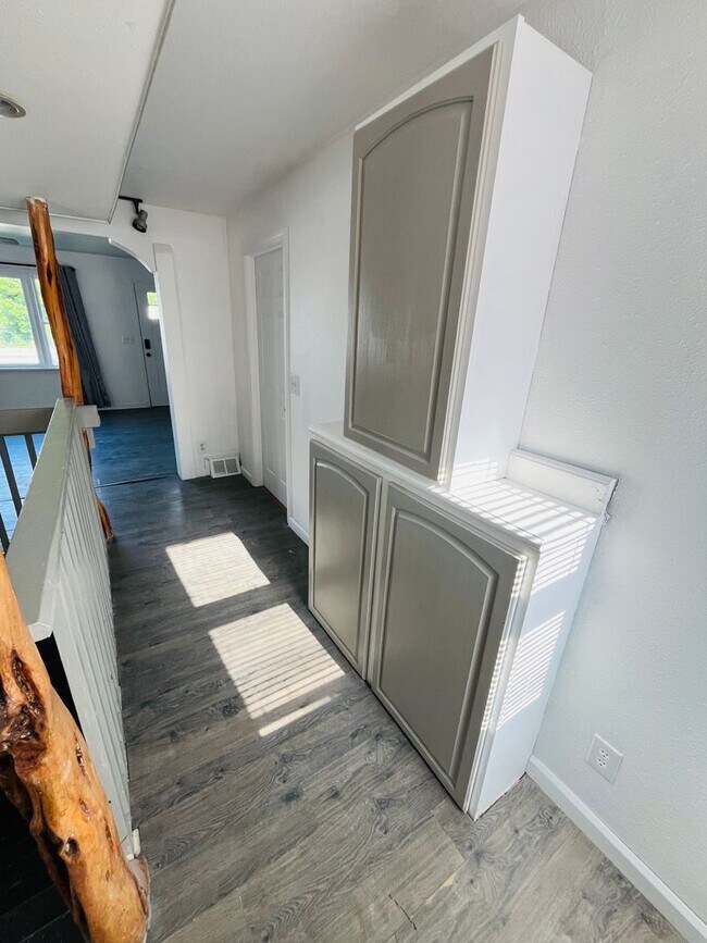 Foto del edificio - 4 bed, 3 bathroom Home