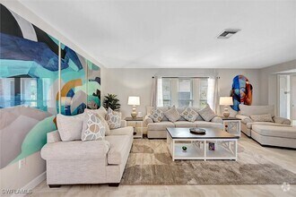 Building Photo - 69 Ocean Dr