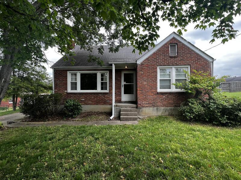 10409 National Turnpike, Louisville, KY 40118 House Rental in