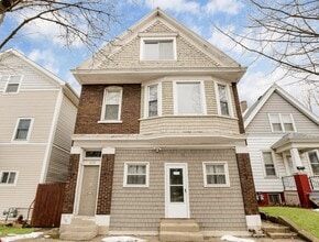 Building Photo - 2772 N Bremen St