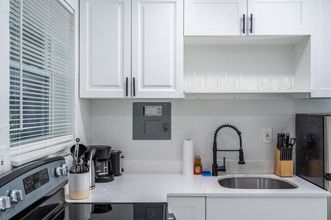 Foto del edificio - 935 SW 9th St