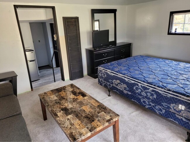Bedding provided upon request - 13140 Old Jamestown Rd