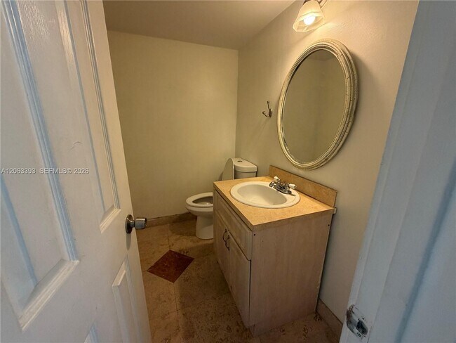 Foto del edificio - 3760 NW 115th Way