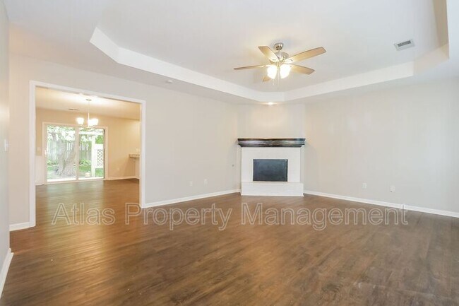 Foto del edificio - 422 Rachael Cir