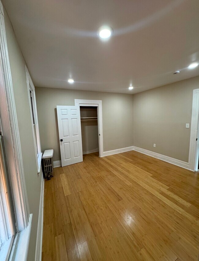 Foto del edificio - 265 N 7th St