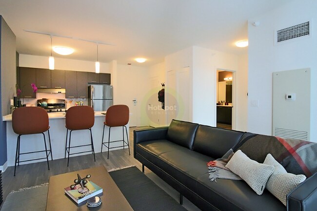 Foto del edificio - 615 N Wells St