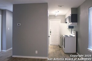 Foto del edificio - 844 E Sunshine Dr