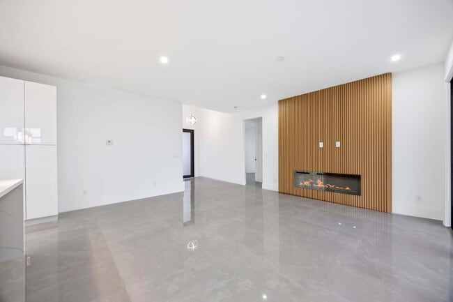 Foto del edificio - 2619 23rd St W