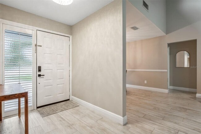 Foto del edificio - 4401 Summer Oak Dr