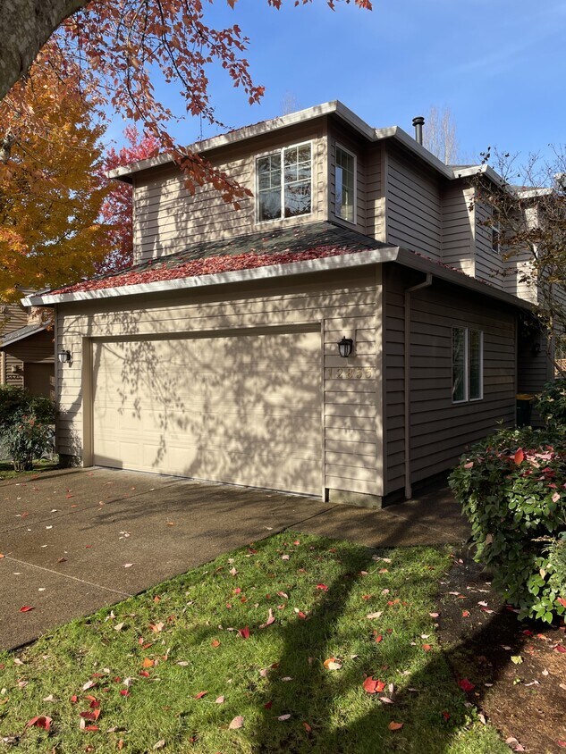 front elevation - 12855 SW Cypress Ln