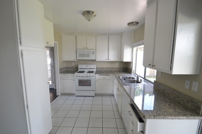 Foto del edificio - 3319 Big Cloud Cir