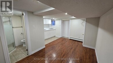 Building Photo - 3661 Lake Shore Blvd W