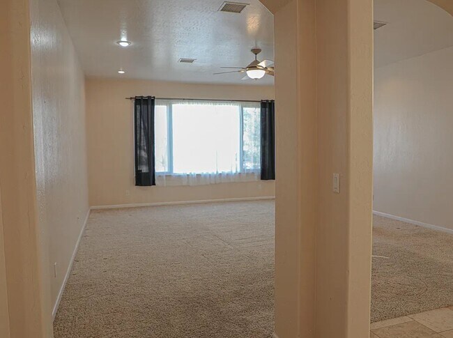 Foto del edificio - 4624 Arlington Ave NW