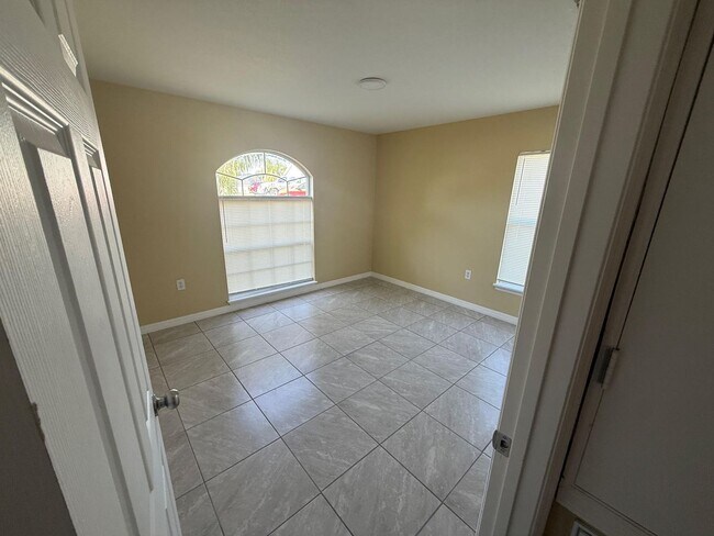 Building Photo - 1408 Orlando Pl