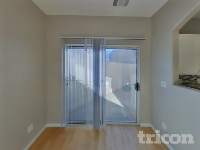 Building Photo - 1445 Little Spring Ct