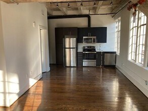 Building Photo - 4411 Dallas St