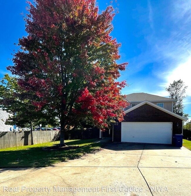 Foto del edificio - 3 br, 2.5 bath House - 3705 SW Hansom Loop