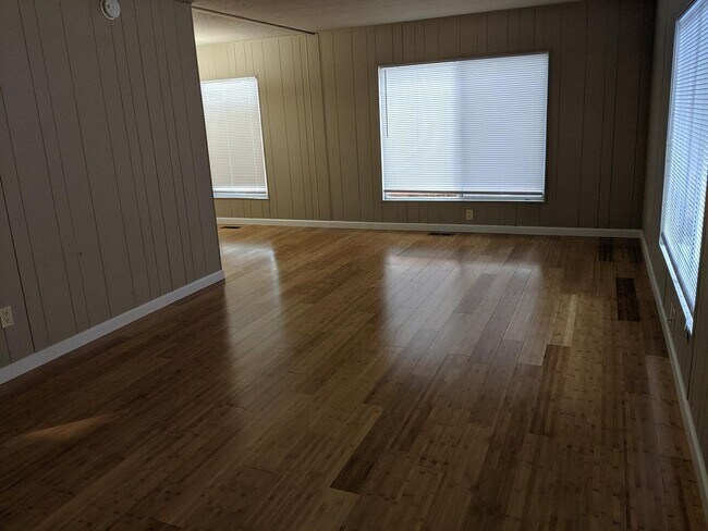 Foto del edificio - 1317 210th Ave NE