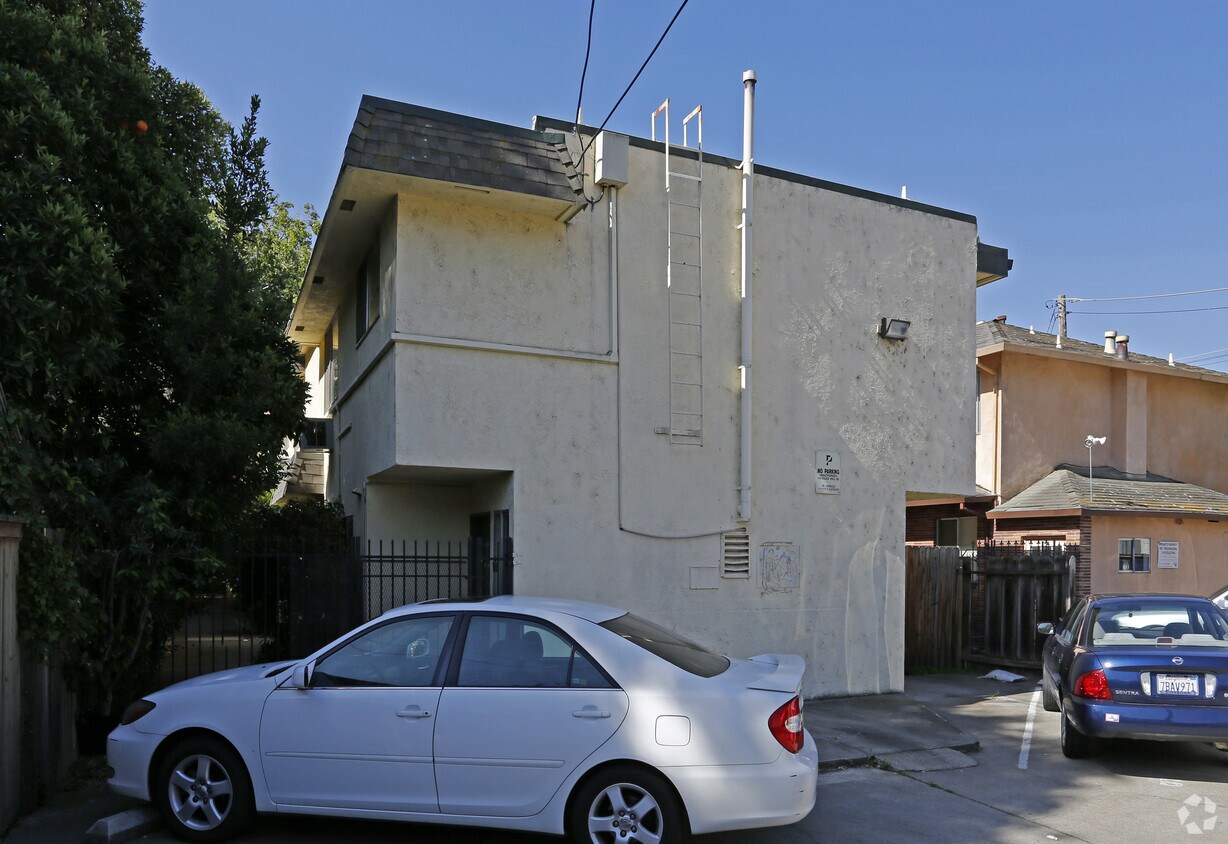 Foto del edificio - Michelle Arms