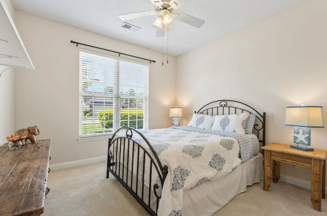 Building Photo - 136 Regency Dr