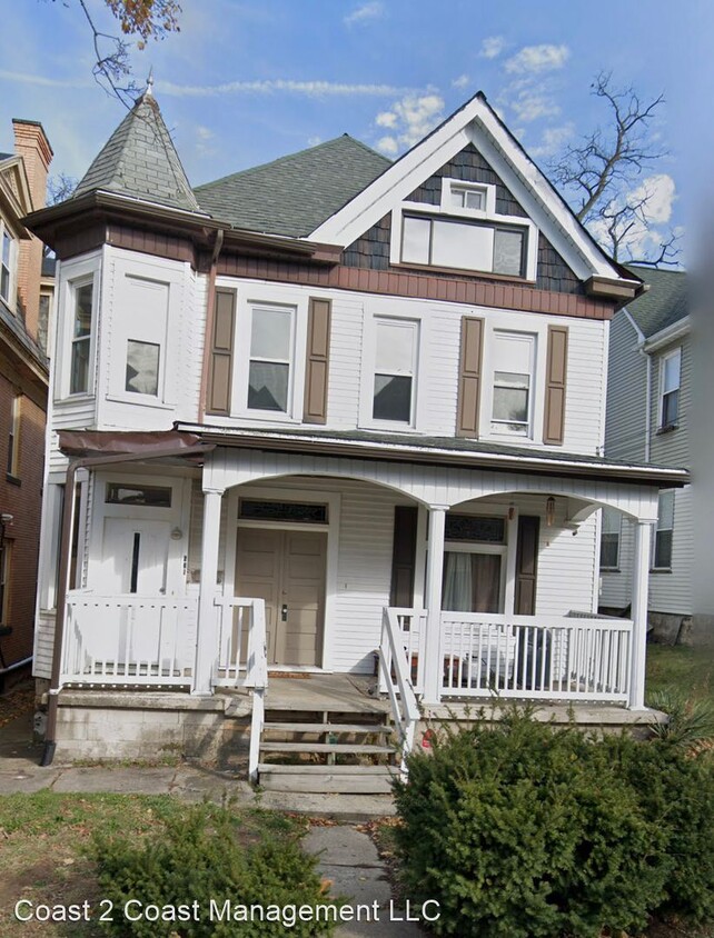 Primary Photo - 3 br, 1 bath House - 631 Park Avenue Upstairs