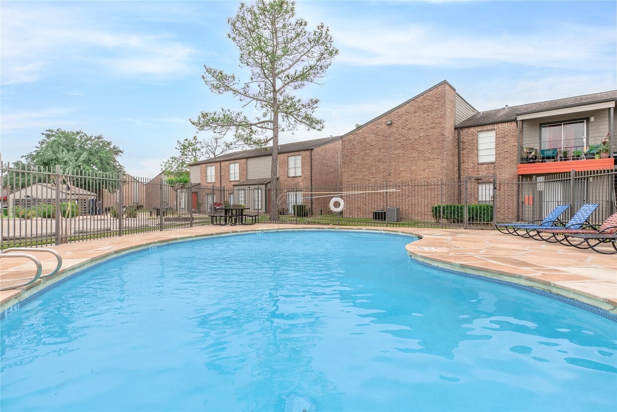 Primary Photo - 13949 Bammel North Houston Rd