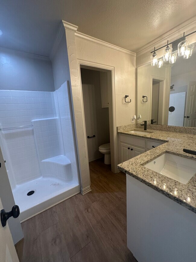 Foto del edificio - 103 North Point Dr