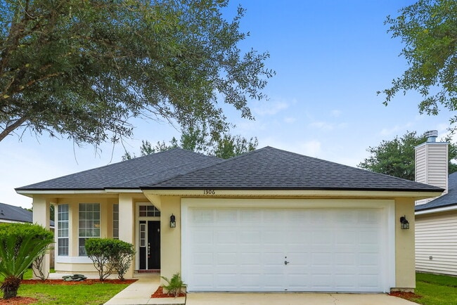 Building Photo - 1306 Ardmore St