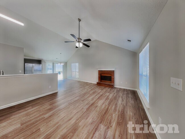 Foto del edificio - 3365 Prescott Pl NW