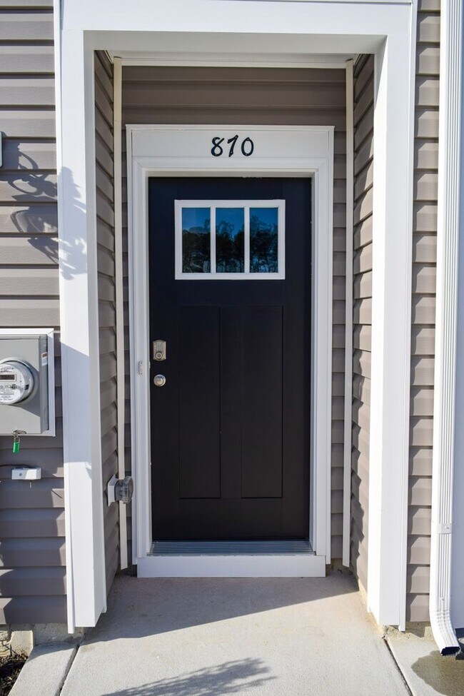 Foto del edificio - Gorgeous BRAND NEW Townhome Available!