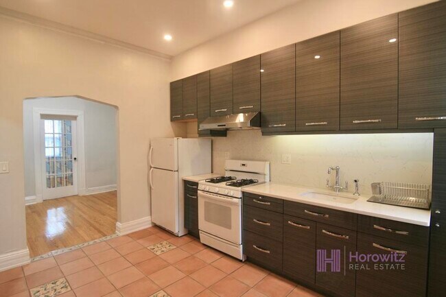 Foto del edificio - 37-17 29th St